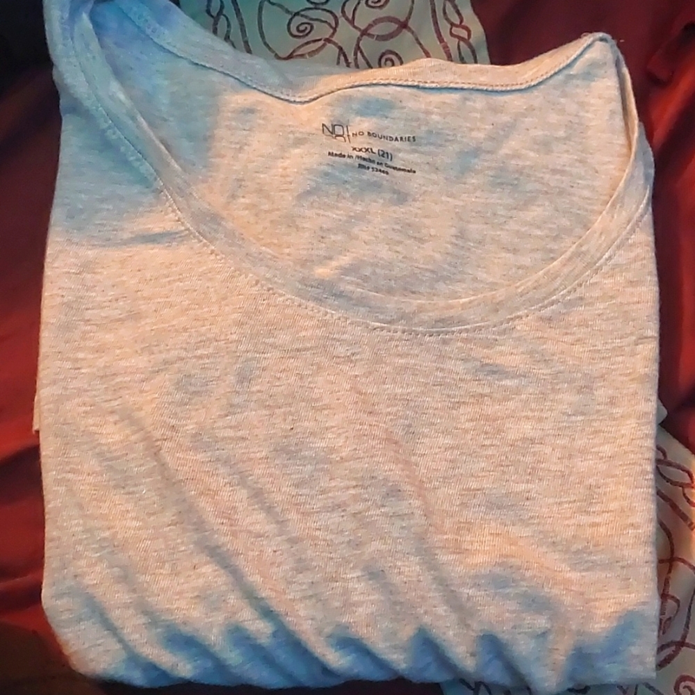 Women's shirt